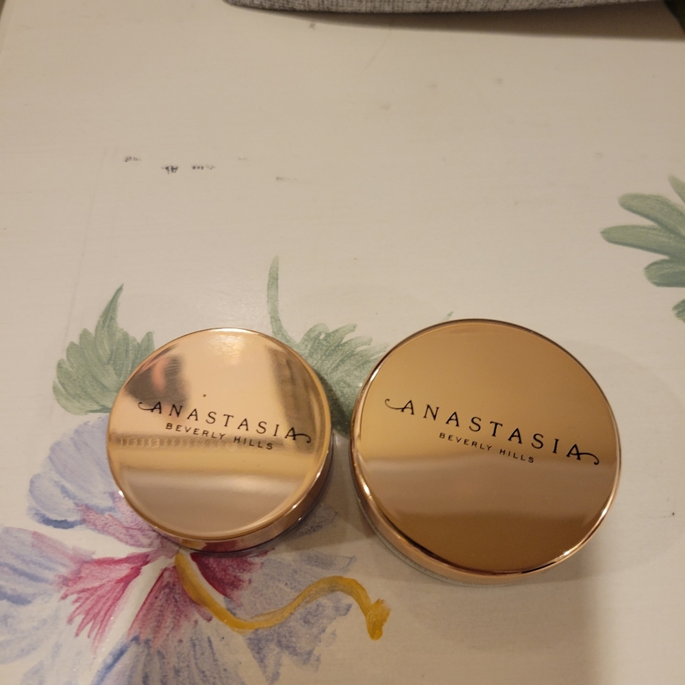 Anastasia brow freeze